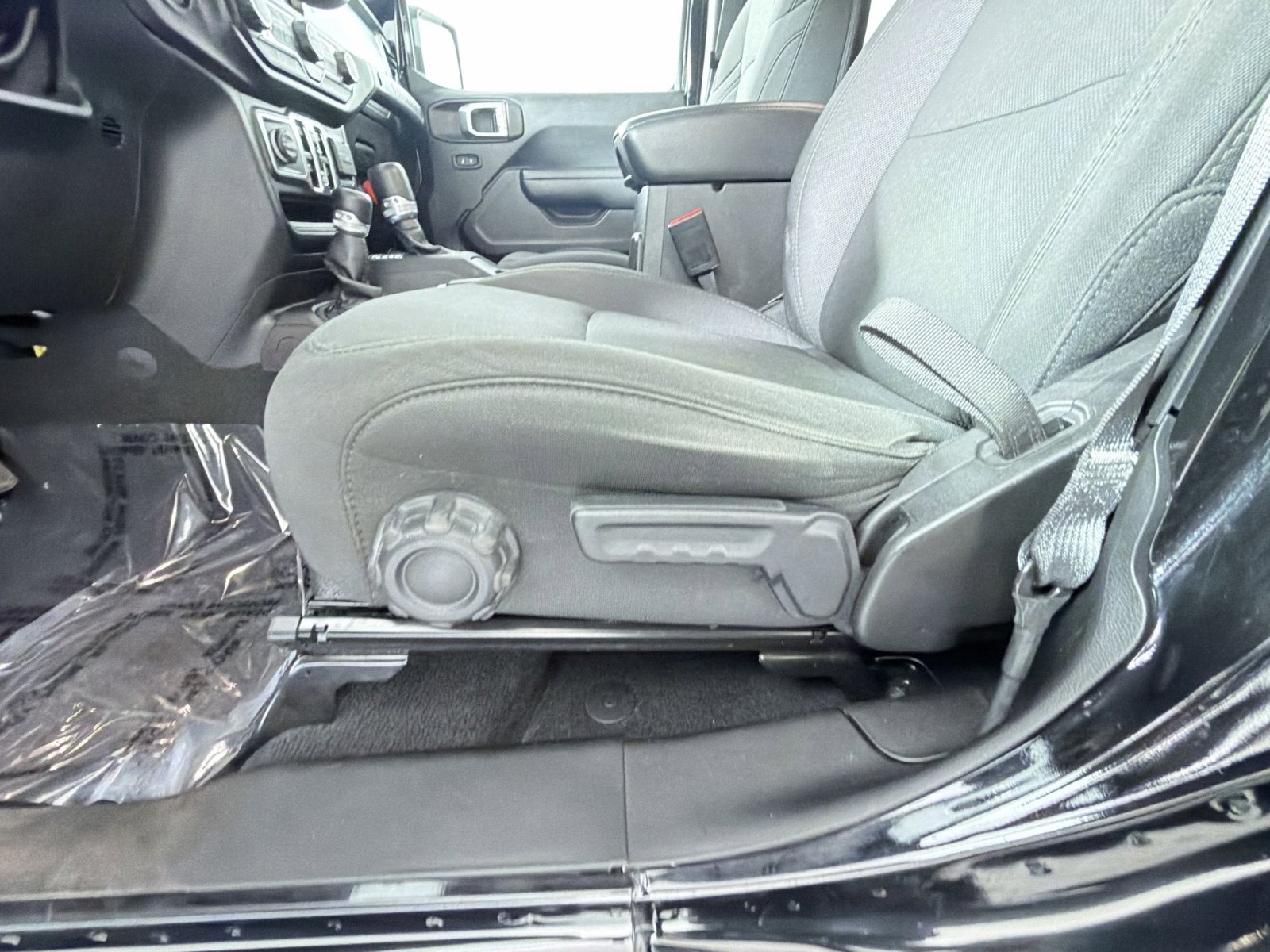 Used 2022 Jeep Wrangler Unlimited Sport image 14