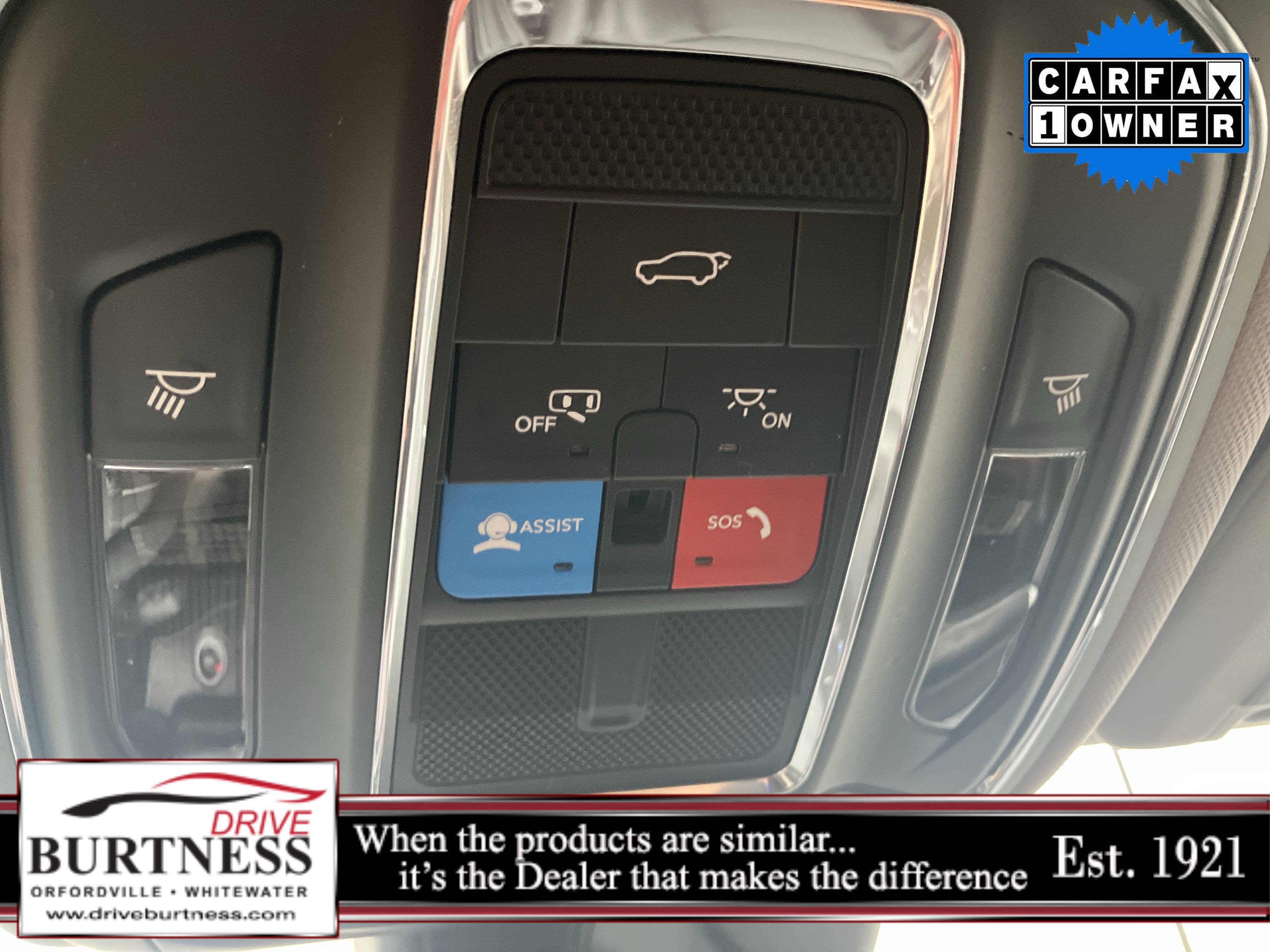 Used 2023 Jeep Grand Cherokee Limited w/ Black Appearance Package image 36