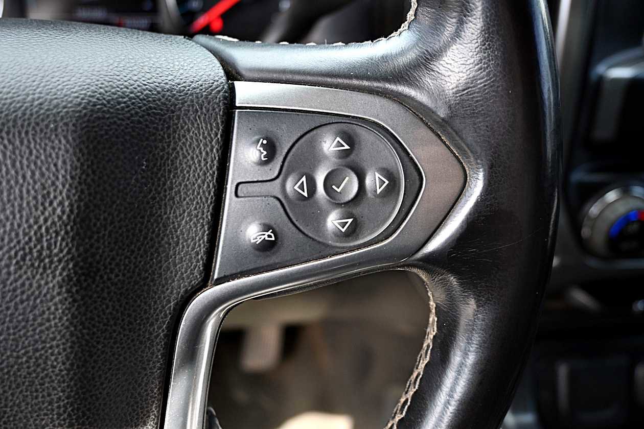 Used 2015 Chevrolet Silverado 3500 LTZ image 21
