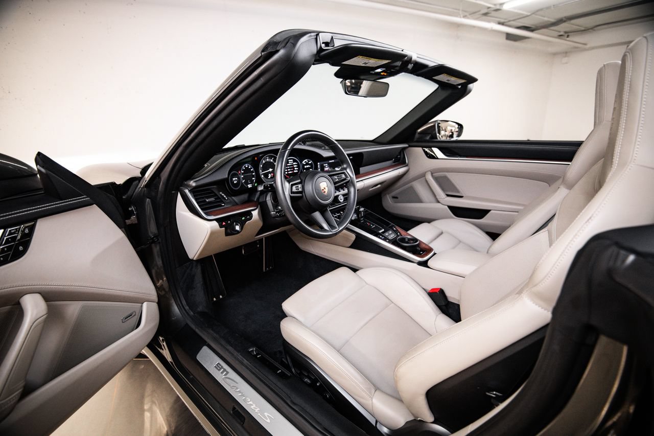 Certified 2020 Porsche 911 Carrera S RWD image 4