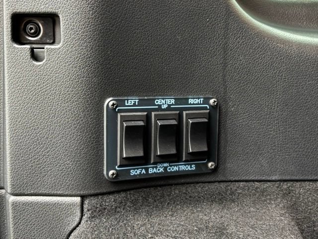 Used 2019 Mercedes-Benz Metris Passenger image 11