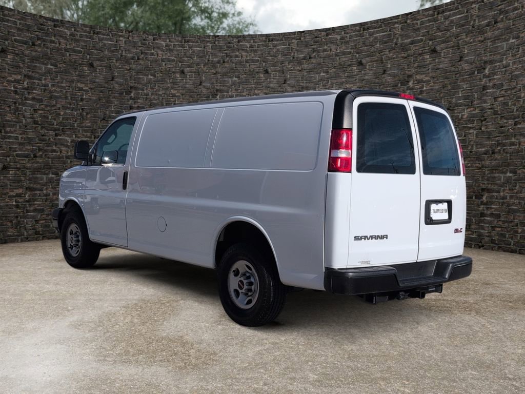 Used 2023 GMC Savana 2500 w/ Driver Convenience Package image 4
