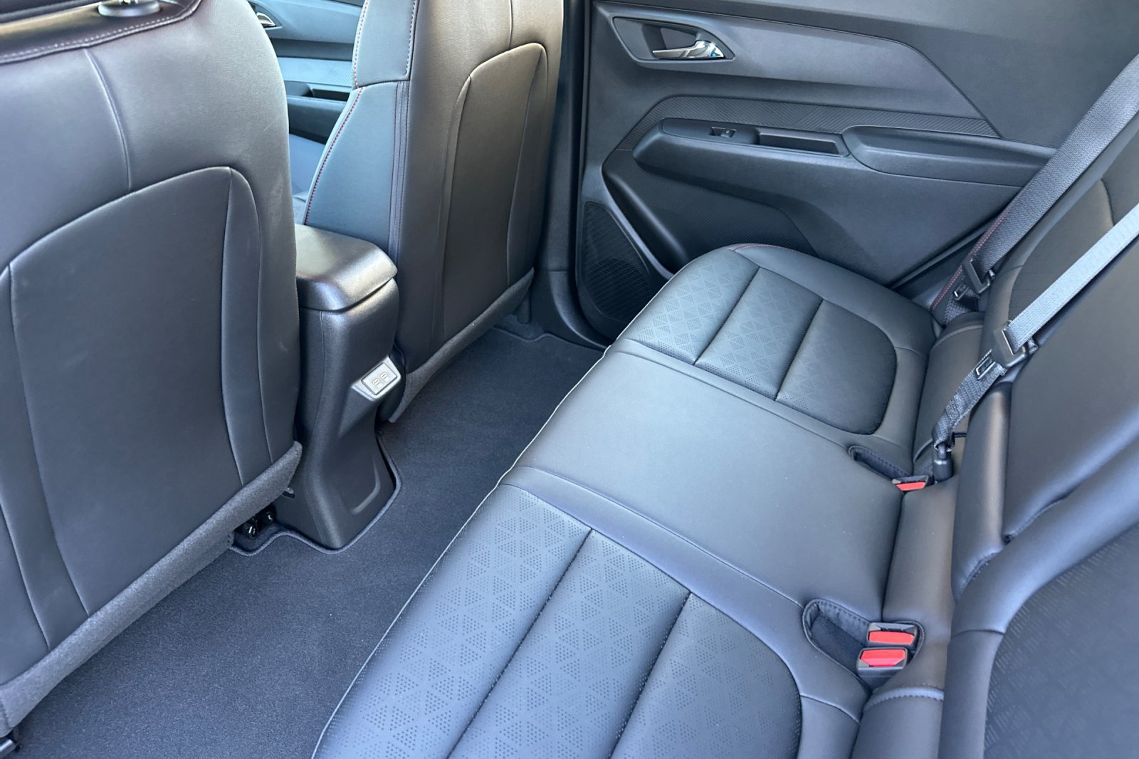New 2027 Chevrolet Bolt RS w/ Technology Package FWD image 12