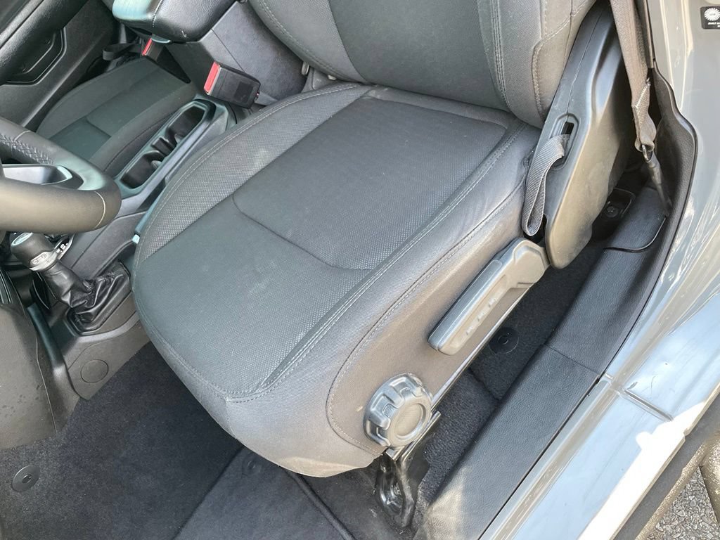 Used 2023 Jeep Gladiator Sport AWD/4WD image 24