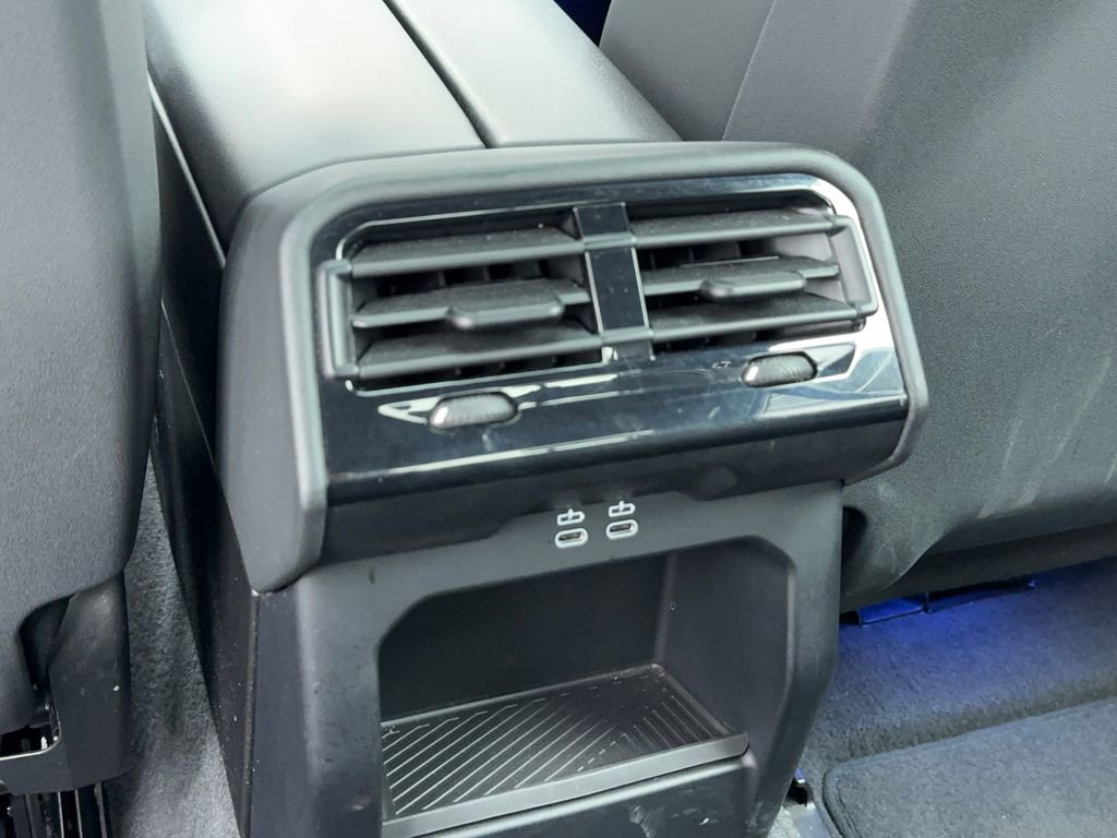 Used 2024 BMW 530i image 42