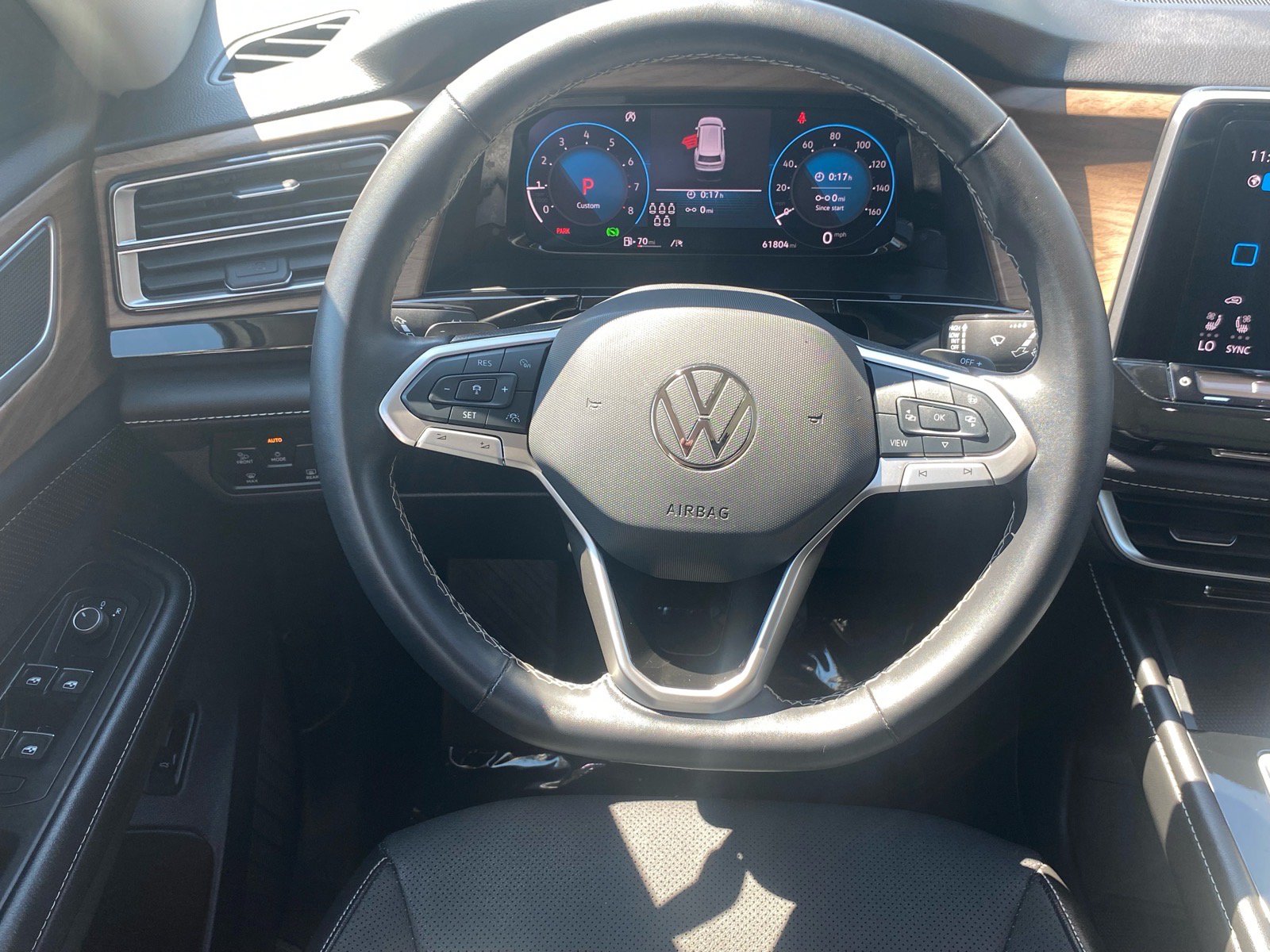Certified 2024 Volkswagen Atlas SE FWD image 5