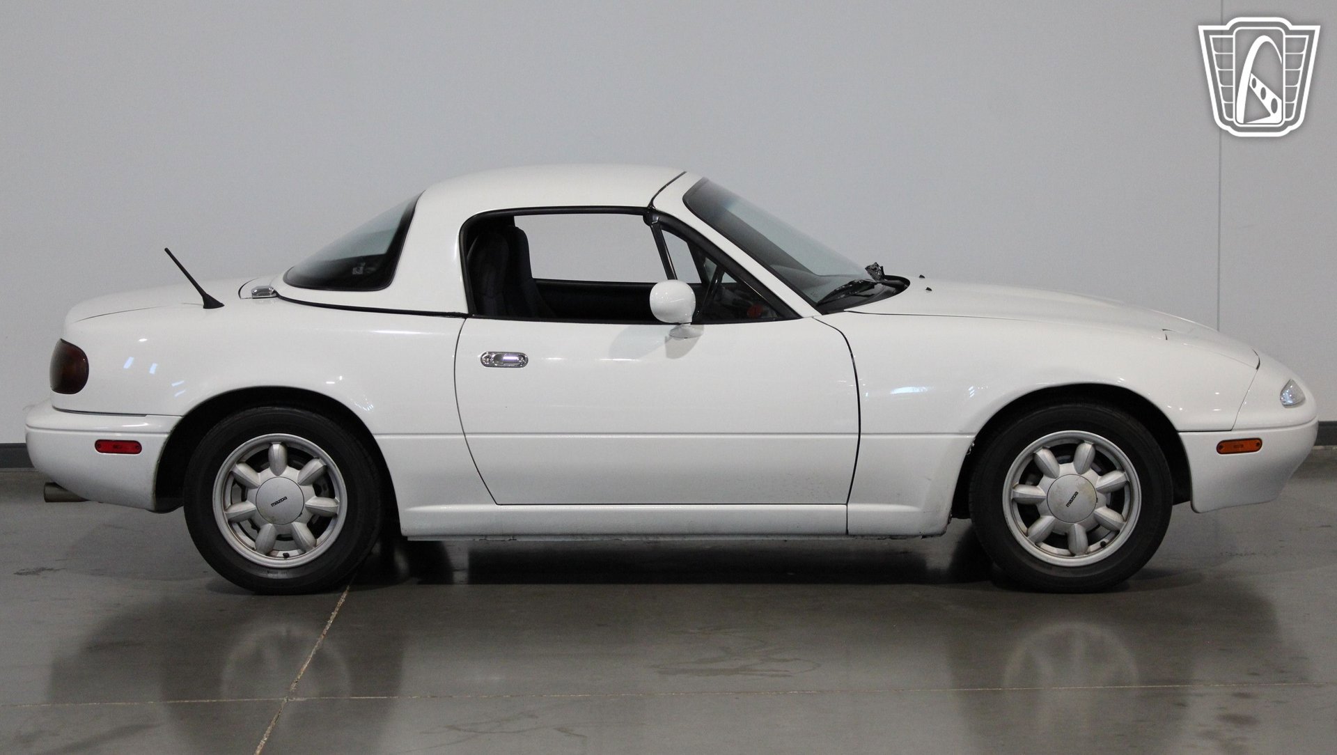 Used 1990 MAZDA MX-5 Miata image 15