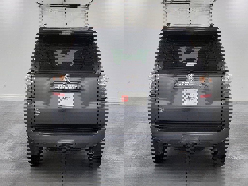 Certified 2020 Toyota 4Runner SR5 Premium image 8