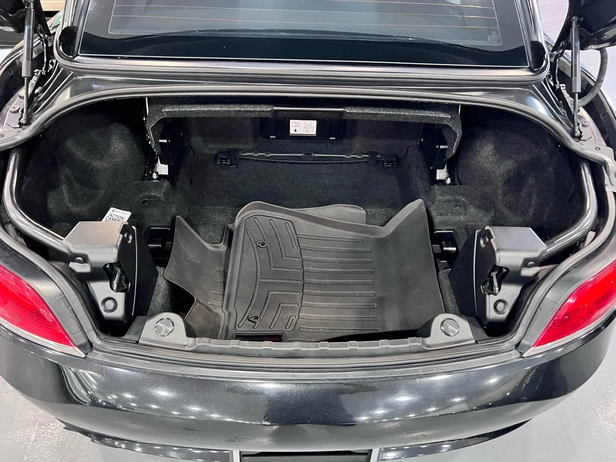 Used 2012 BMW Z4 sDrive28i w/ Sport Pkg image 14