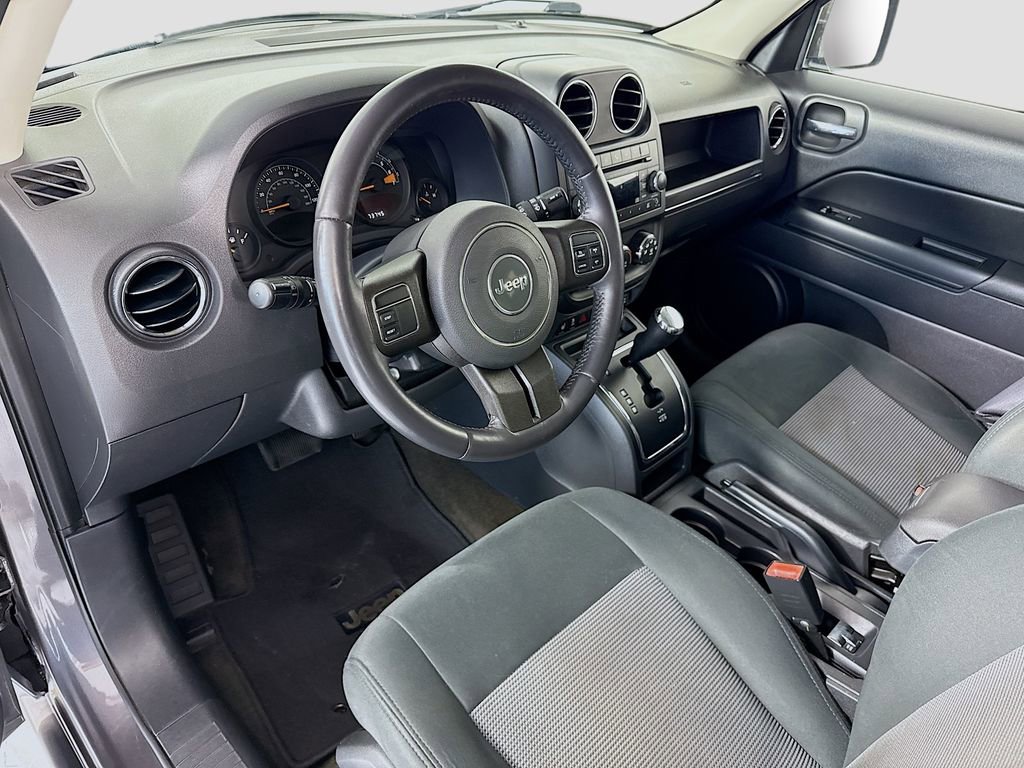 Used 2017 Jeep Patriot Latitude image 9