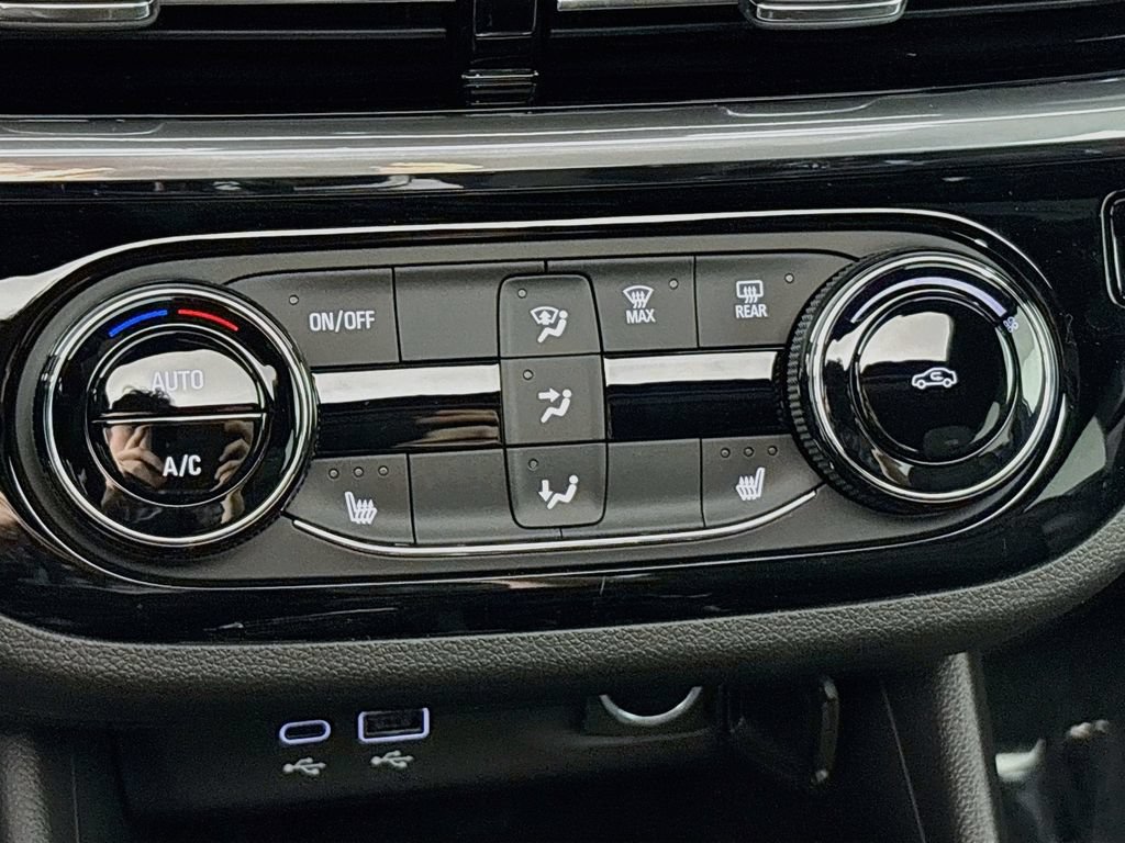 New 2026 Buick Envista Sport Touring w/ Convenience I Package FWD image 15