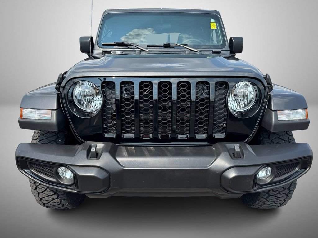 Used 2023 Jeep Gladiator Overland AWD/4WD image 9