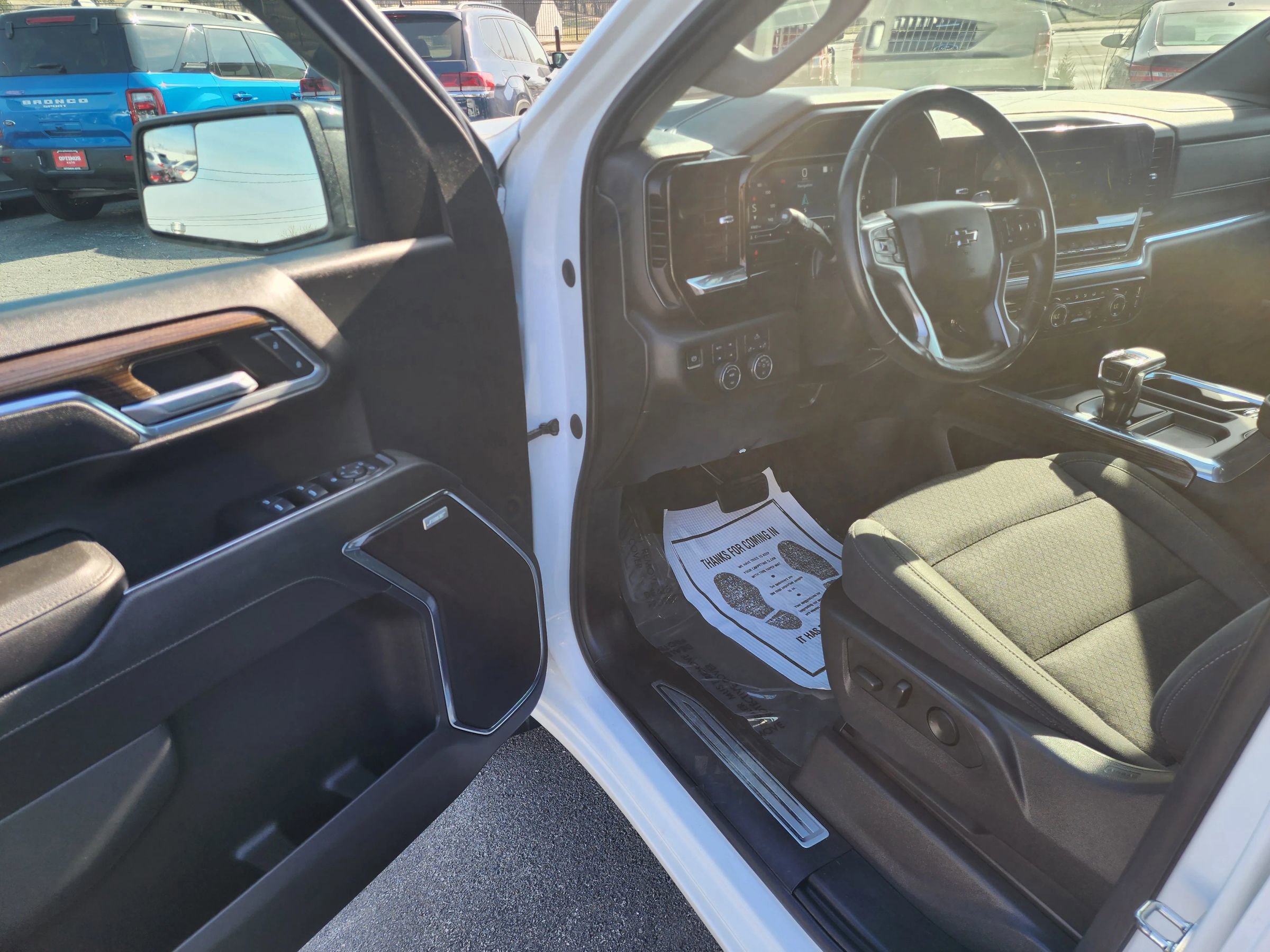 Used 2023 Chevrolet Silverado 1500 RST AWD/4WD image 19