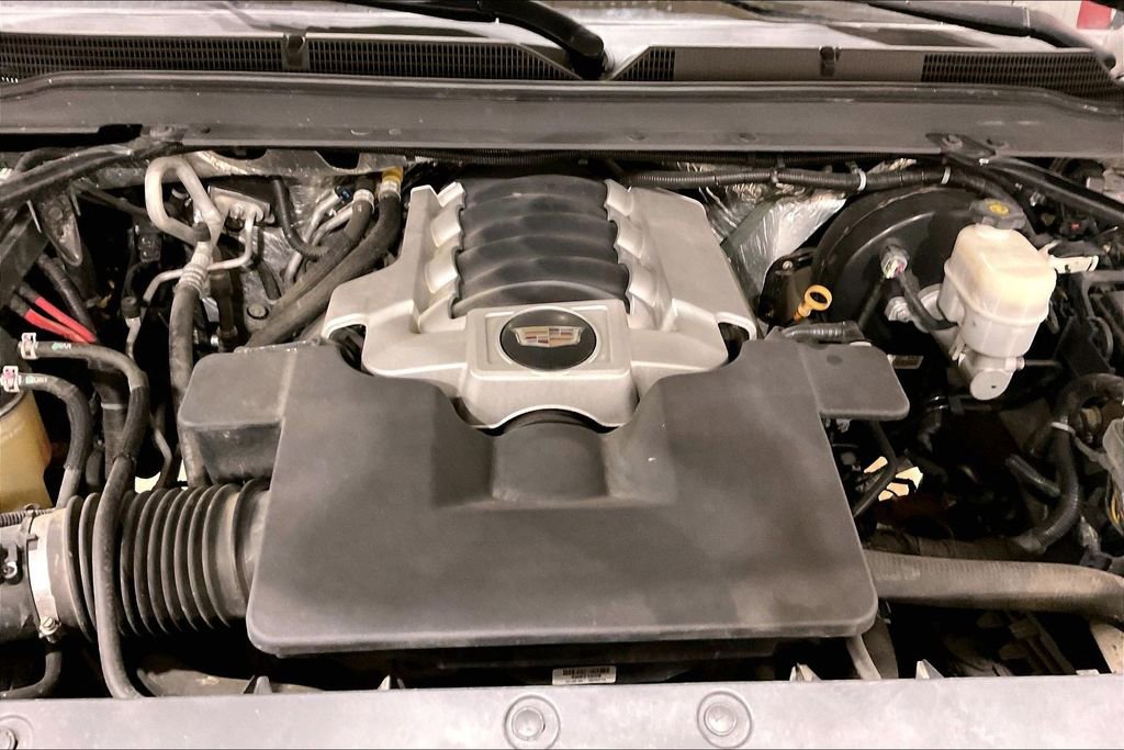 Used 2015 Cadillac Escalade ESV Premium image 10