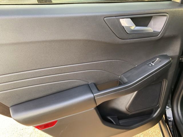 Used 2025 Ford Escape ST-Line Select image 29