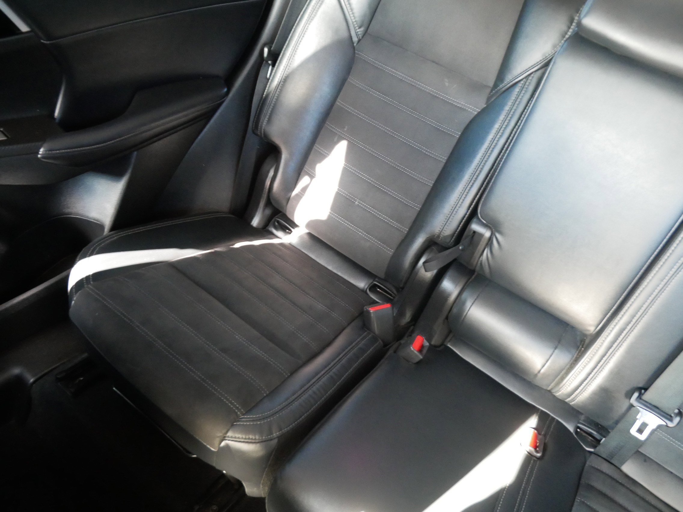 Used 2023 Mitsubishi Outlander SE image 12