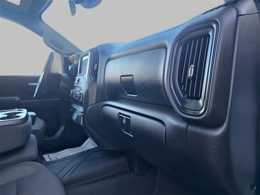 Used 2025 Chevrolet Silverado 2500 Custom w/ Custom Value Package image 13