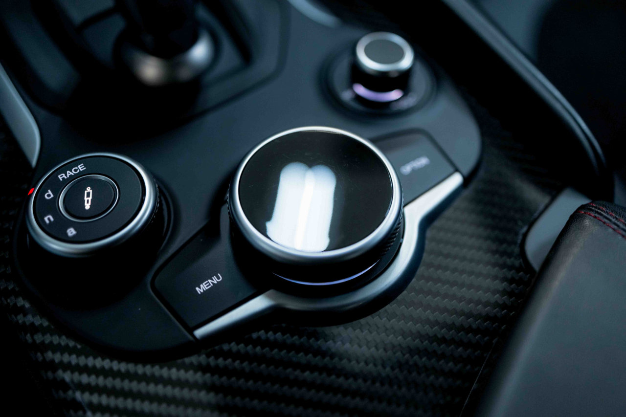 Used 2017 Alfa Romeo Giulia Quadrifoglio image 72