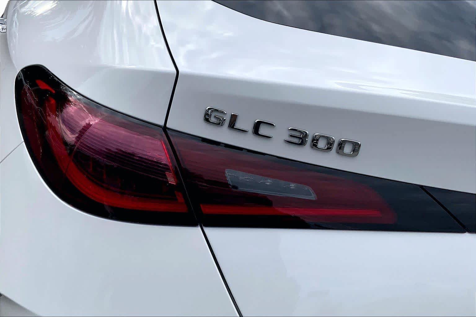 Used 2026 Mercedes-Benz GLC 300 4MATIC image 27