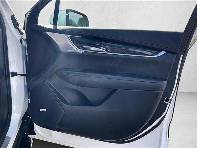 Used 2022 Cadillac XT6 Premium Luxury image 19