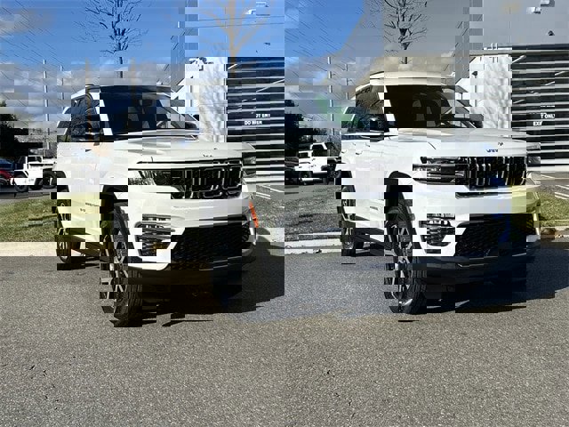 Certified 2024 Jeep Grand Cherokee Limited image 1