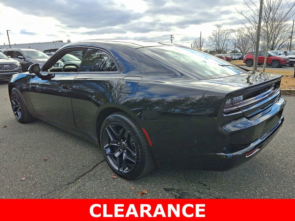 Used 2024 Dodge Charger R/T w/ Plus Group image 4
