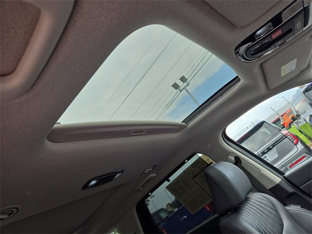 Used 2024 Hyundai Palisade Limited image 16