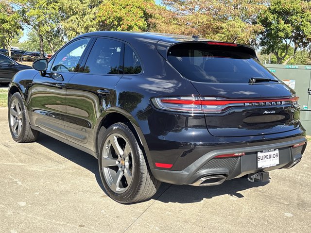 Used 2025 Porsche Macan AWD/4WD image 10