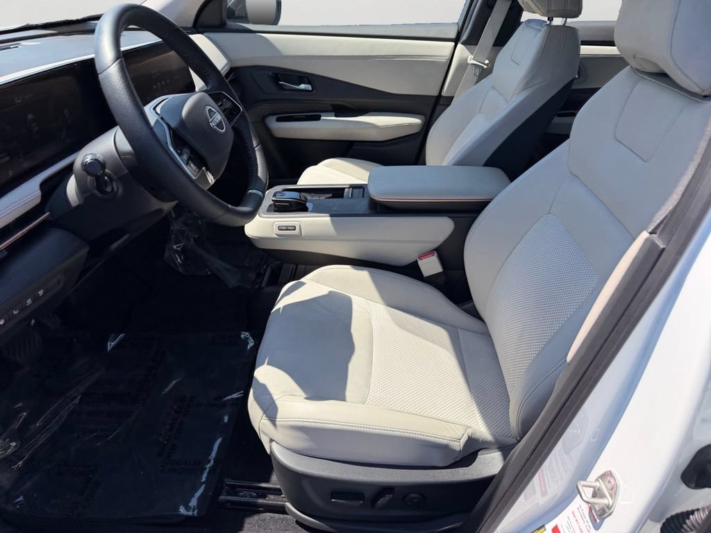 Used 2023 Nissan Ariya FWD image 24