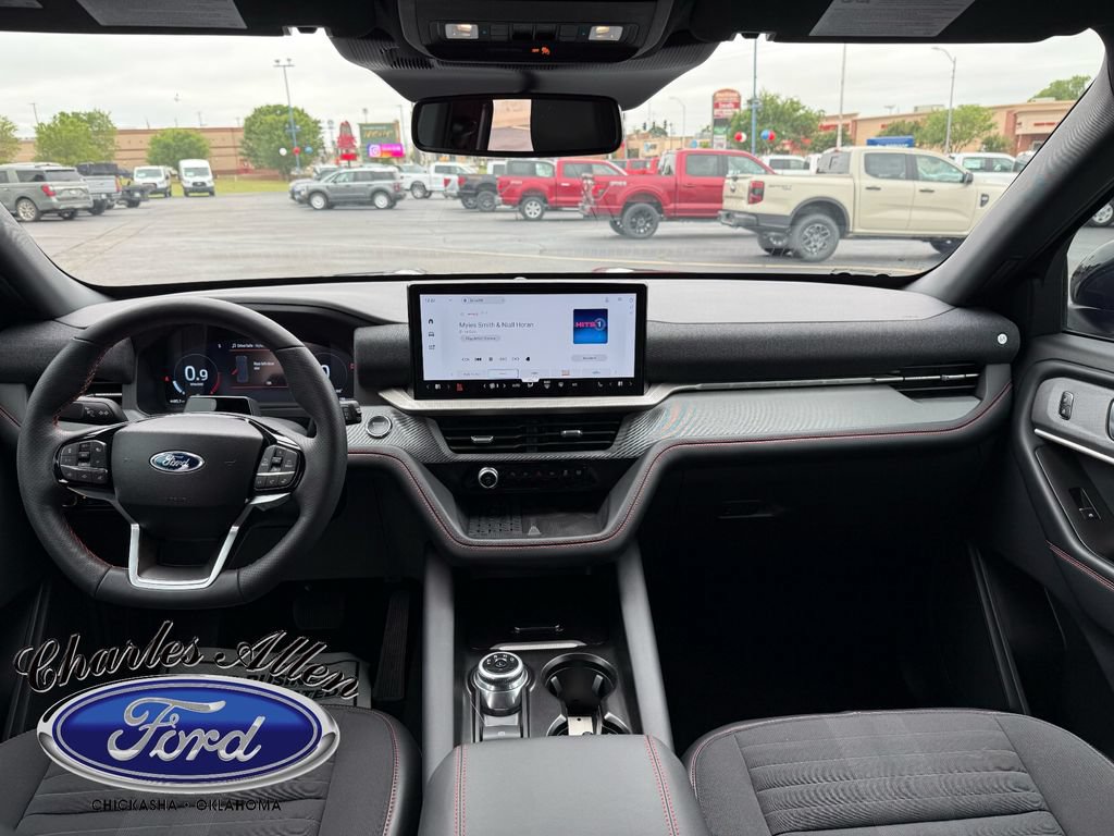 Used 2025 Ford Explorer ST-Line w/ Premium Package AWD/4WD image 9