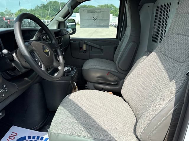 New 2026 Chevrolet Express 2500 Extended w/ Driver Convenience Package RWD image 7