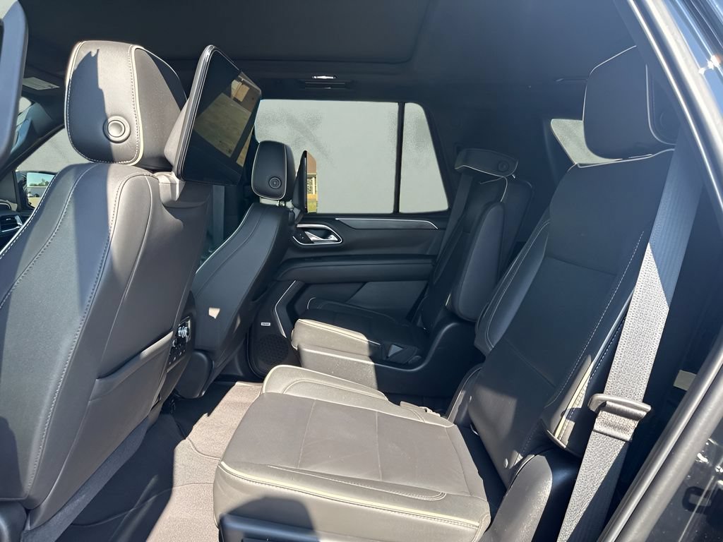 Used 2021 GMC Yukon SLT w/ SLT Premium Package AWD/4WD image 12