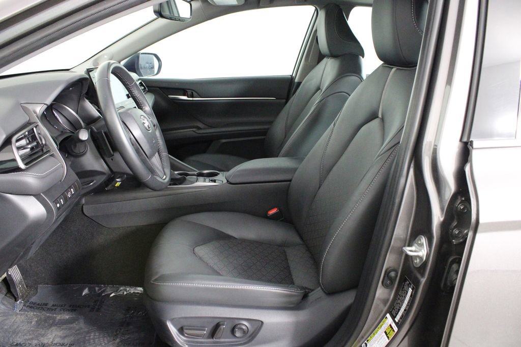 Used 2024 Toyota Camry XSE image 11