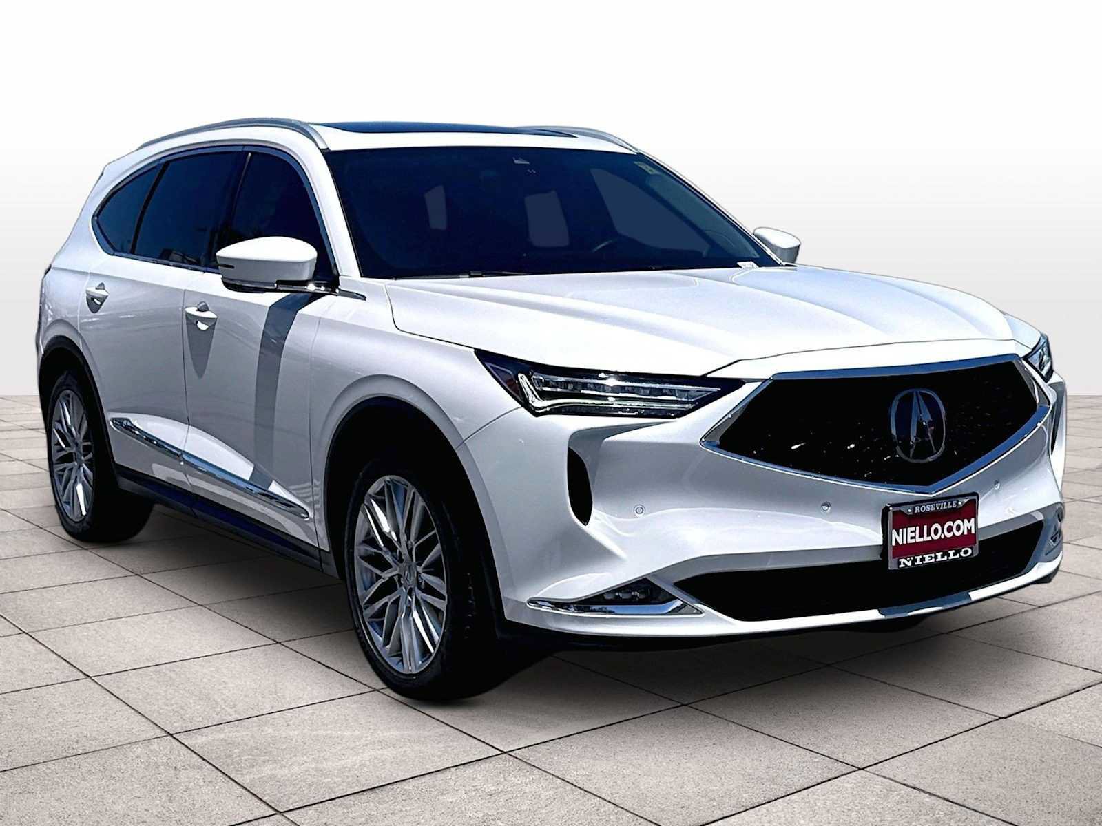 Used 2023 Acura MDX SH-AWD w/ Advance Package image 2