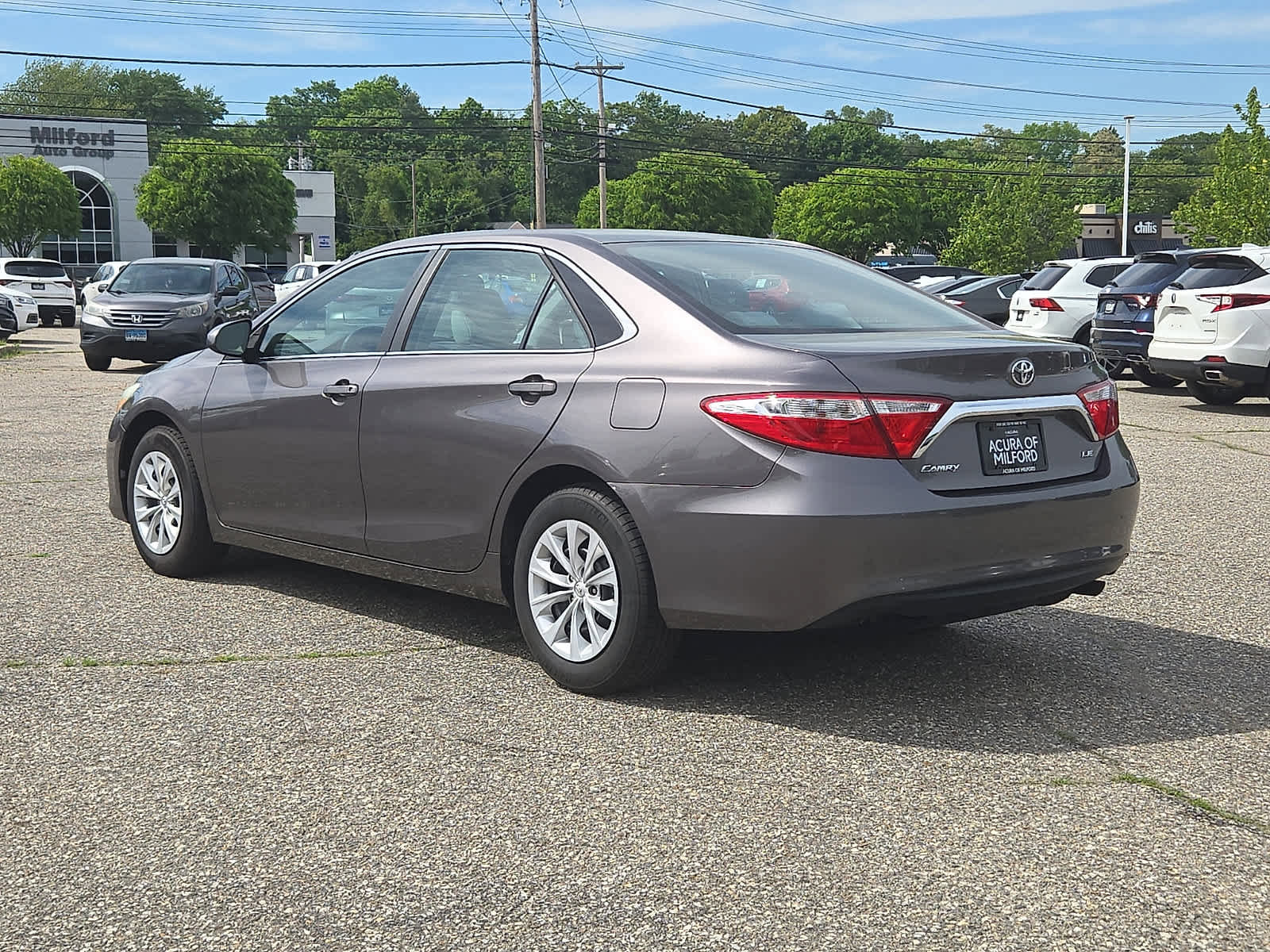 Used 2015 Toyota Camry LE FWD image 7