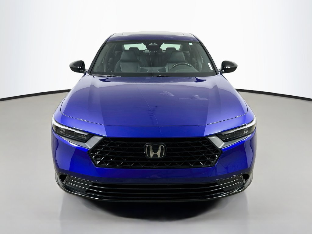 Used 2025 Honda Accord Sport image 2