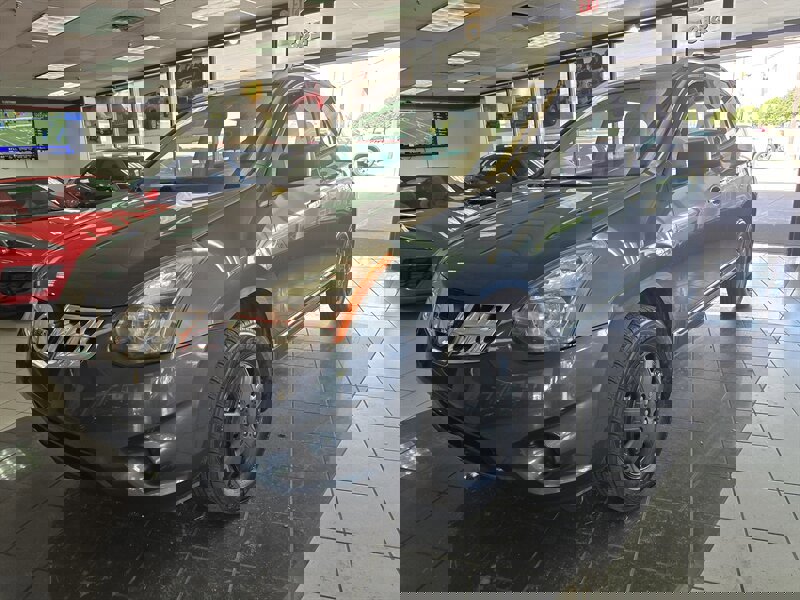 Used 2015 Nissan Rogue S w/ Convenience Package