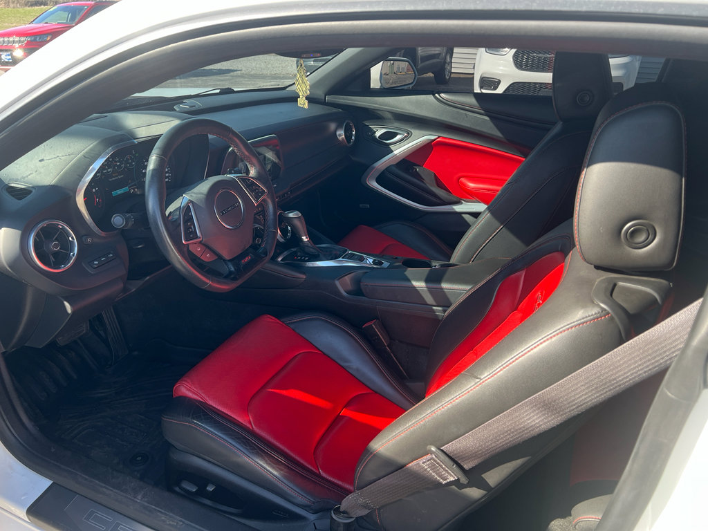 Used 2016 Chevrolet Camaro SS image 11