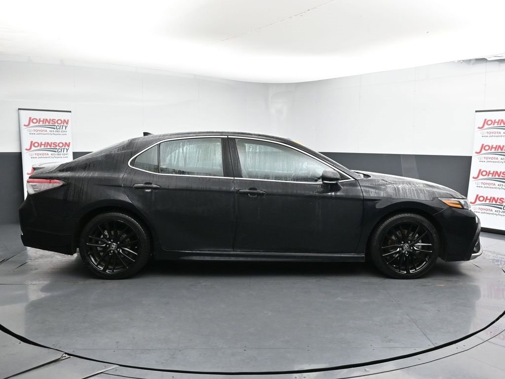 Used 2023 Toyota Camry XSE image 9
