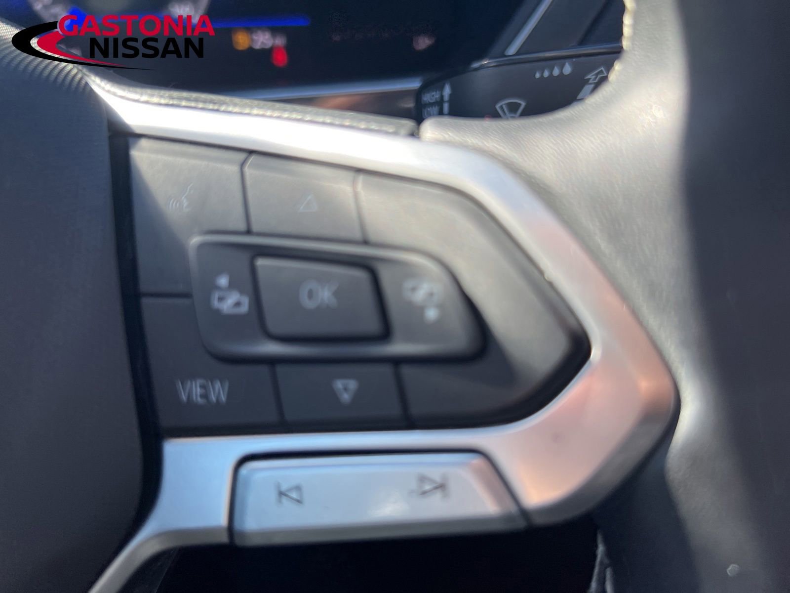 Used 2023 Volkswagen Tiguan SE image 46