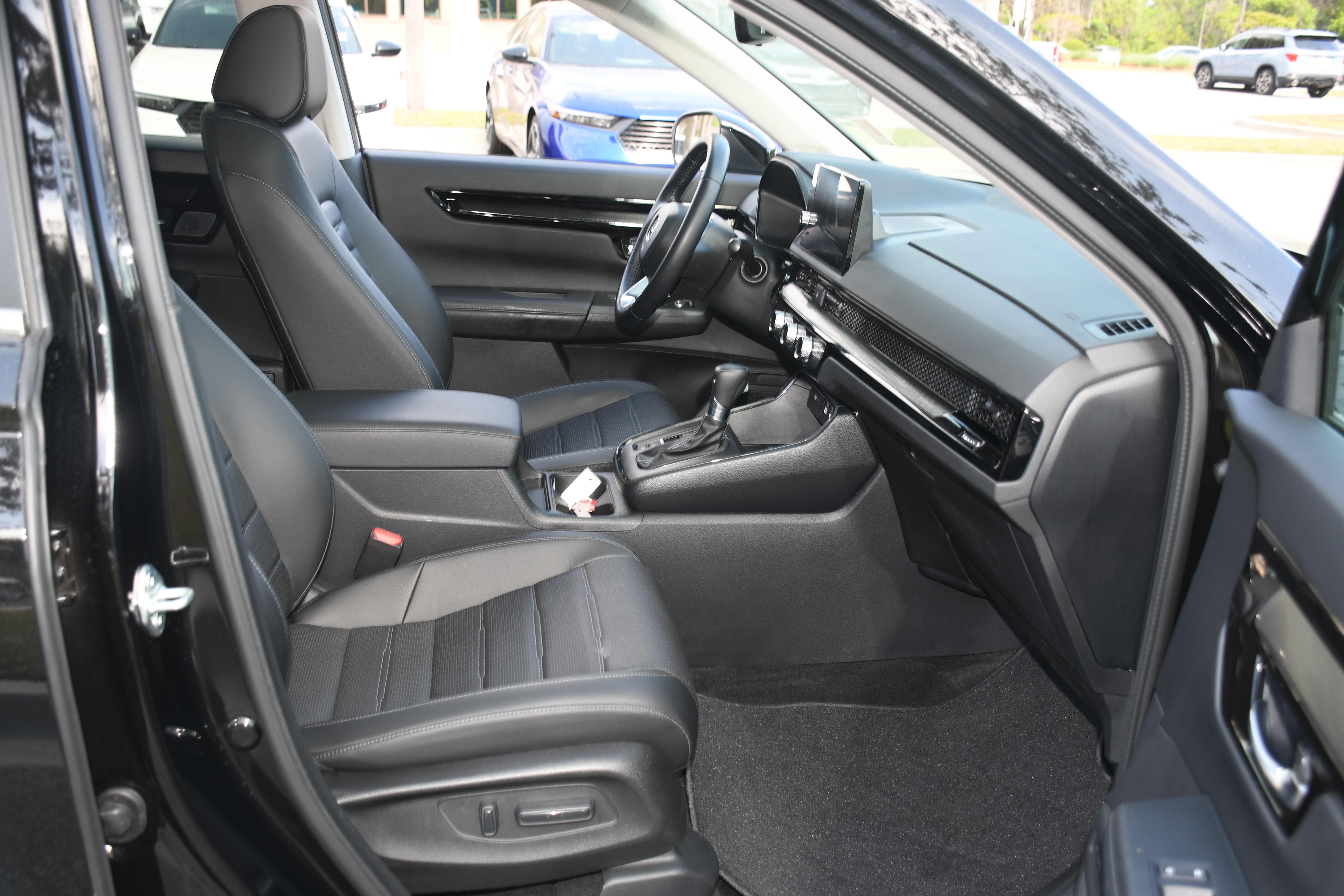 Used 2025 Honda CR-V EX-L image 22