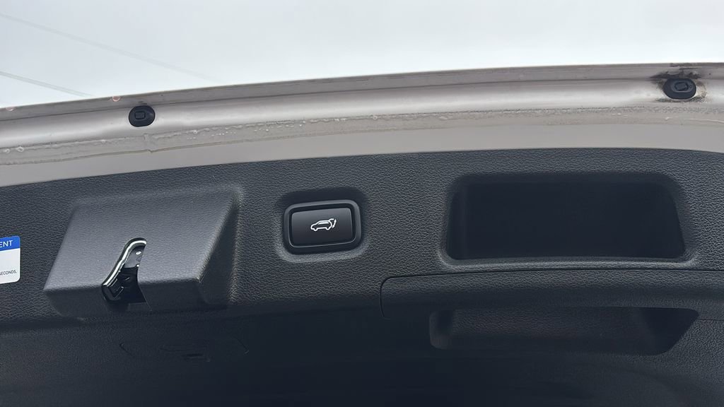 Used 2023 Hyundai Santa Fe SEL w/ Premium Package image 35