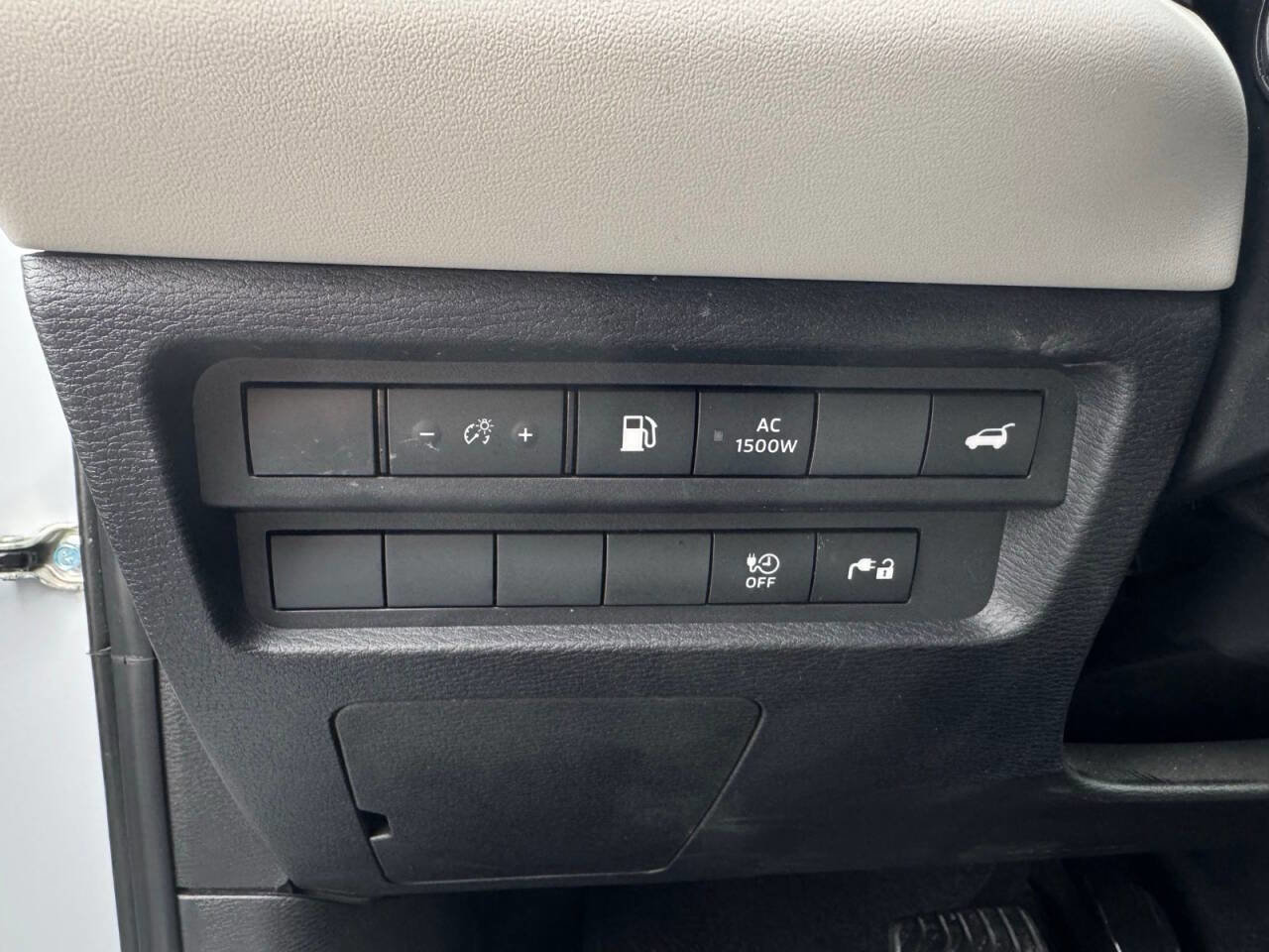 Used 2023 Mitsubishi Outlander SEL image 18