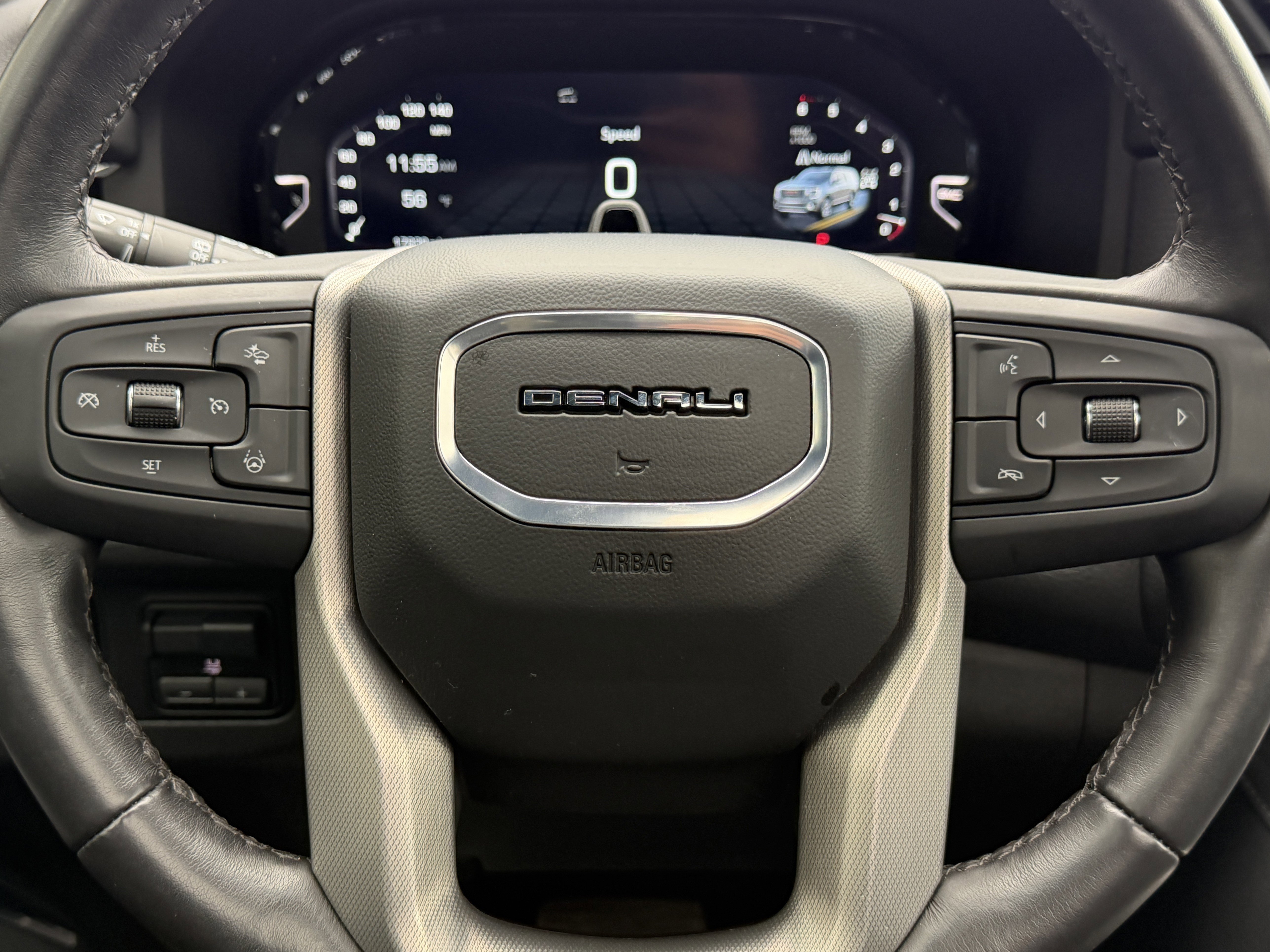 Used 2024 GMC Yukon XL Denali w/ Advanced Technology Package AWD/4WD image 44