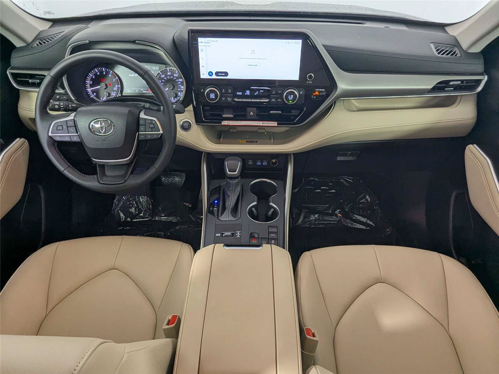 Certified 2025 Toyota Highlander XLE FWD image 39