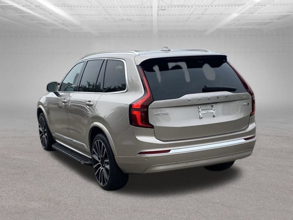 Used 2026 Volvo XC90 B6 Plus w/ Protection Package AWD/4WD image 3
