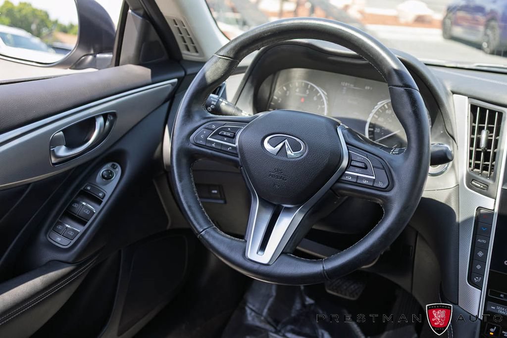 Used 2019 INFINITI Q50 Luxe w/ Essential Package (3.0T Luxe) AWD/4WD image 36