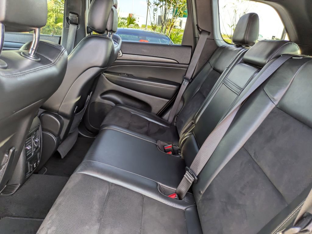 Used 2021 Jeep Grand Cherokee Laredo X image 15