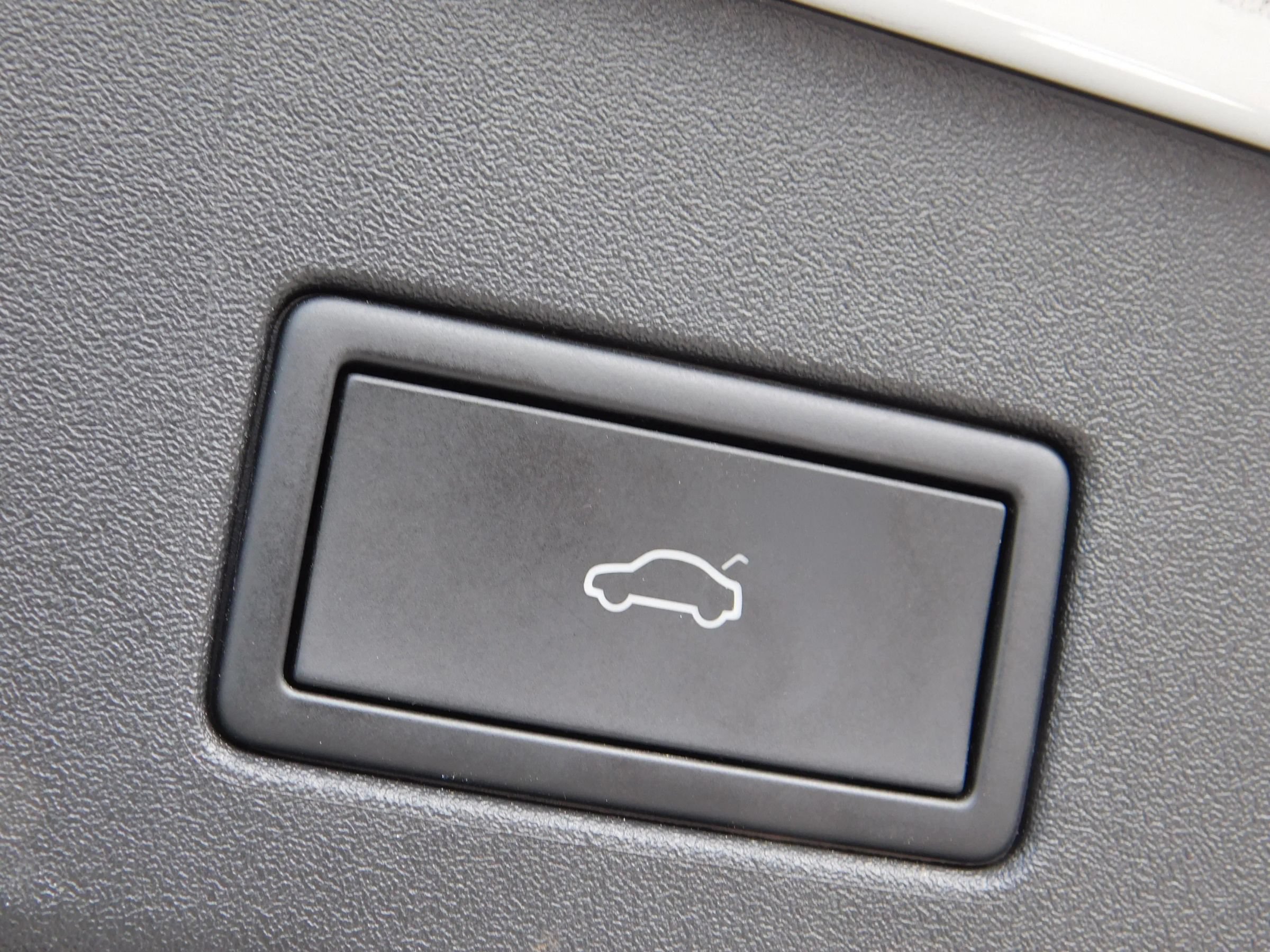 Used 2021 Volkswagen ID.4 1st Edition RWD image 9