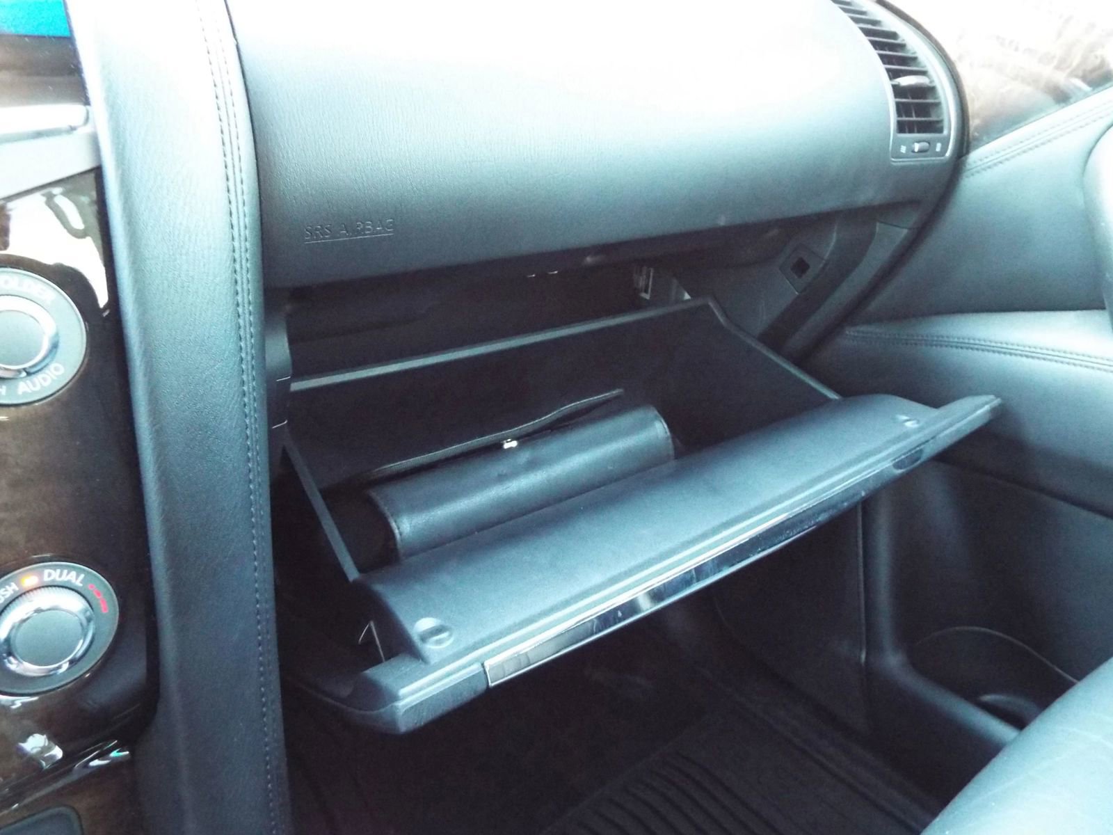 Used 2014 INFINITI QX80 4WD w/ Deluxe Touring Package image 38